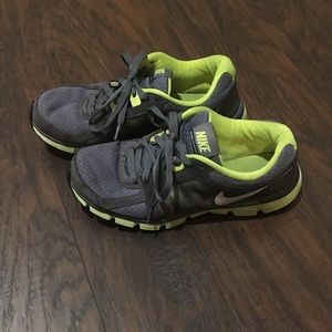 Nike | Women’s Shoes Size 9.5